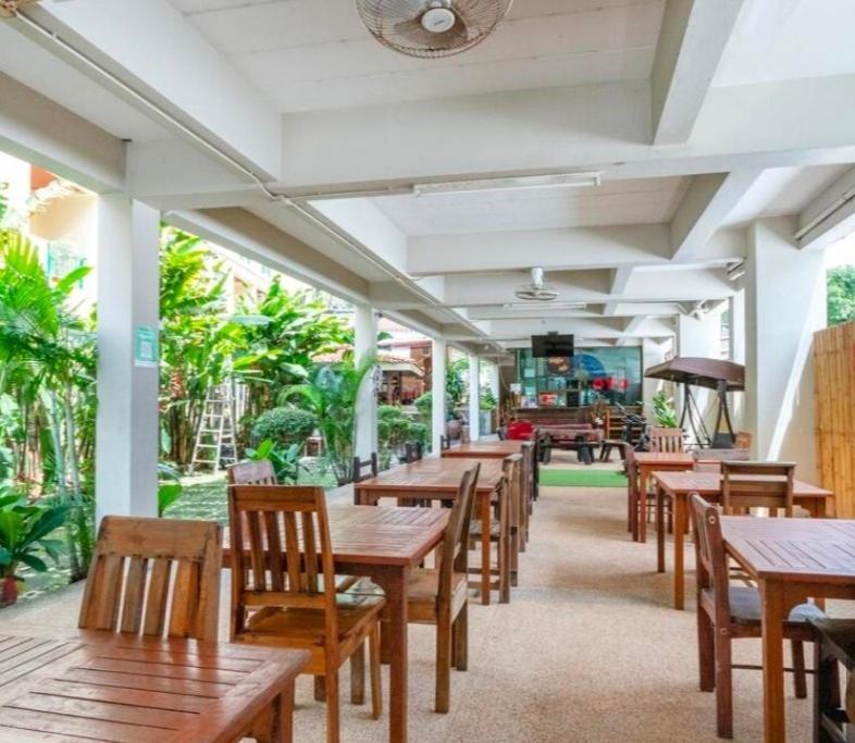 Massuwan Karon Beach Ban Saiyuan Exterior foto